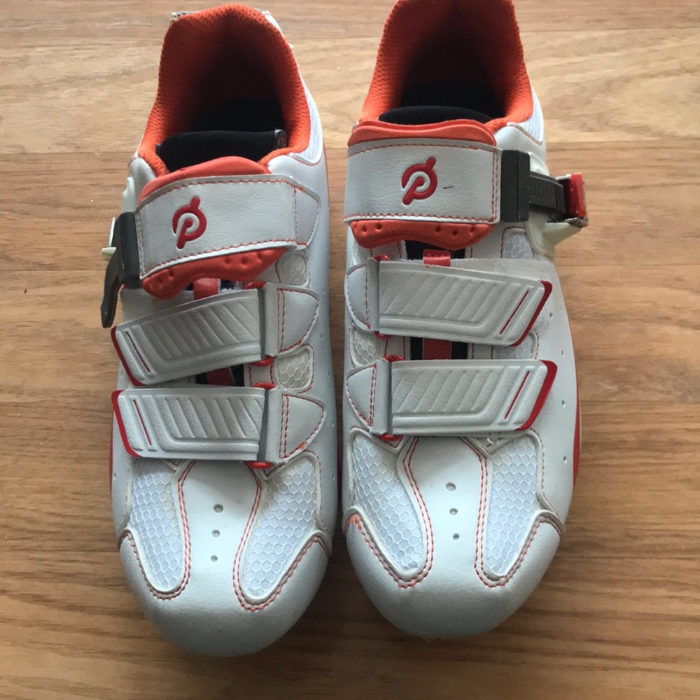 Peloton white shoes